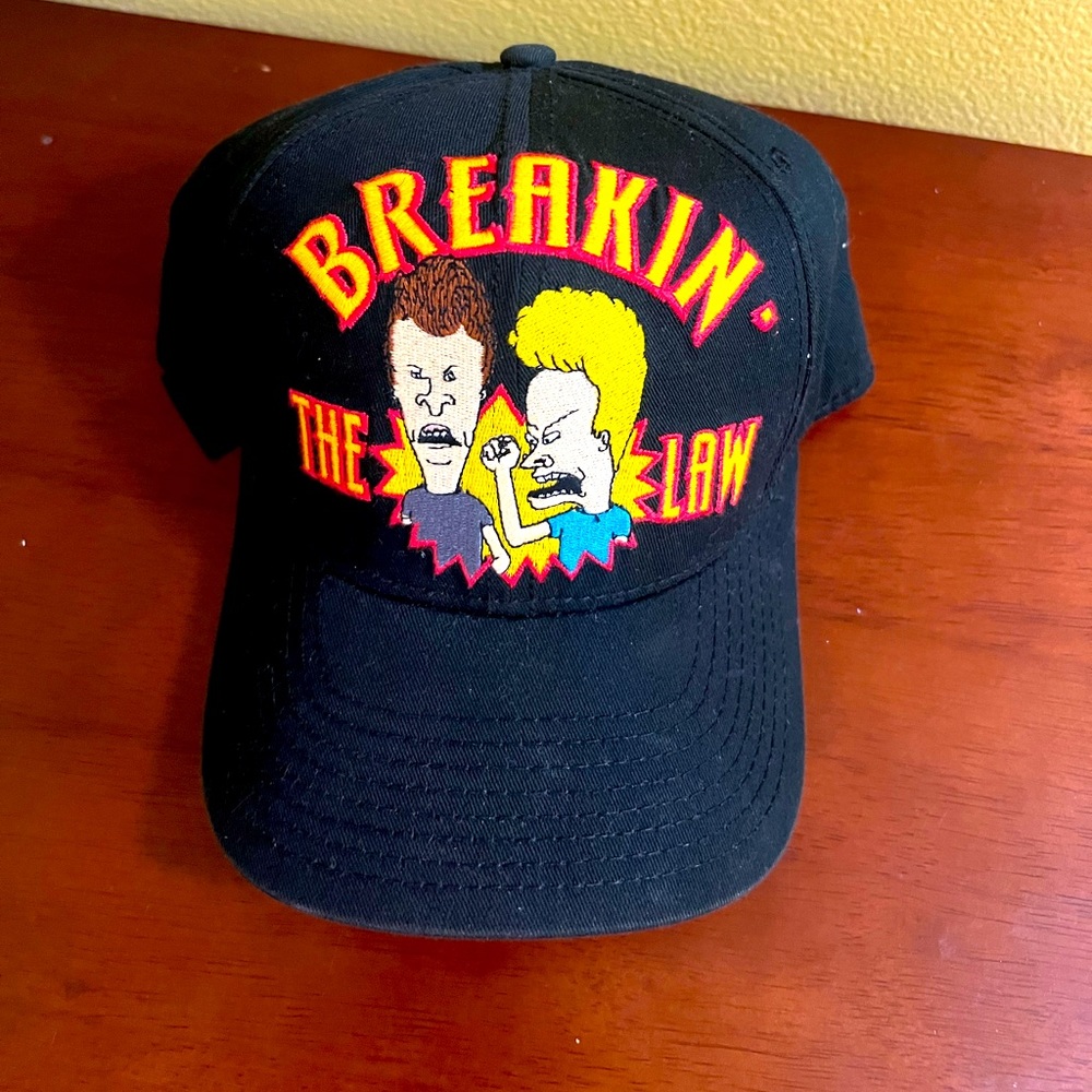 Snap back hat